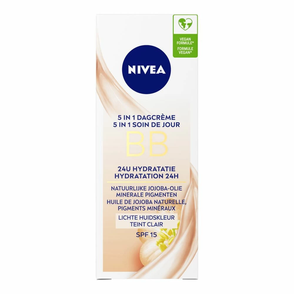 Nivea Essentials BB Cream SPF 20 Light 5 Nivea Essentials BB Cream SPF 20 Light - Afbeelding 3