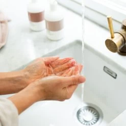 Naif Helping Hand & Body Kit -Verzorgingsproducten Winkel 1032026 4