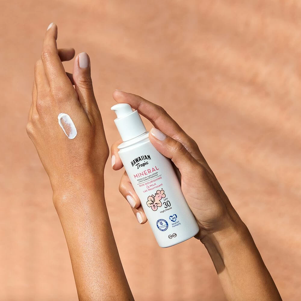 Hawaiian Tropic Mineral Sunmilk Lotion SPF 30 7 Hawaiian Tropic Mineral Sunmilk Lotion SPF 30 - Afbeelding 5