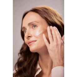 Sisley Sisleya L’Integral Radiance AntiDark Spot Serum 7 Sisley Sisleya L’Integral Radiance AntiDark Spot Serum -Verzorgingsproducten Winkel 1072692 3